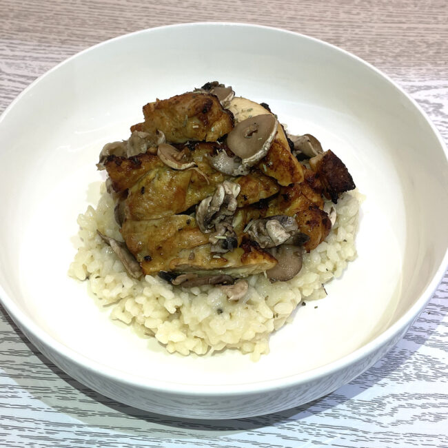 15/01 Risotto au bouillon de poule, parmesan, champignons, morceaux de cuisses de poulet grillé