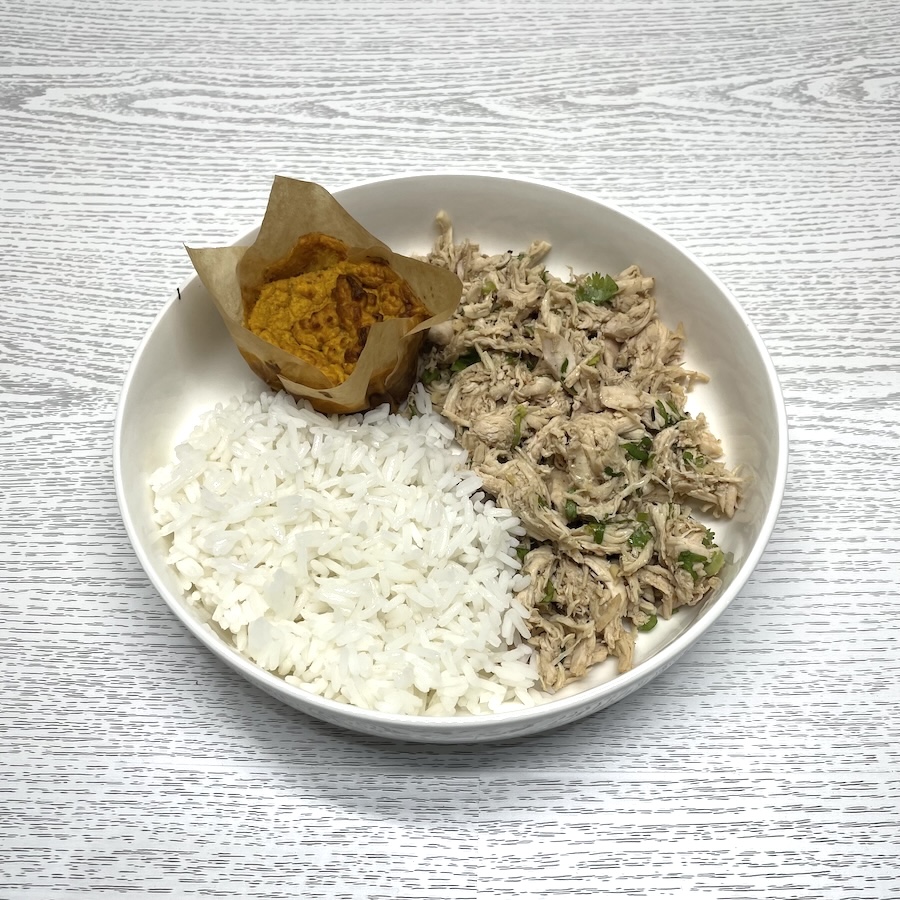 26/03 Salade de poulet Bang-bang et mini flan aux carottes